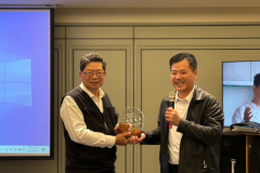 FD936EB4-12E1-495E-A942-FC8BB8FB5AB2